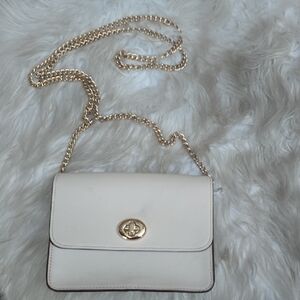 Coach Bowery Cream Turnlock Chain Strap Medium Logo Leather Crossbody